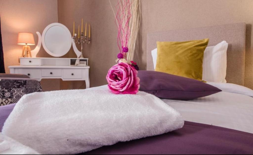 Hotel Ideall พอดโกริกา ภายนอก รูปภาพ