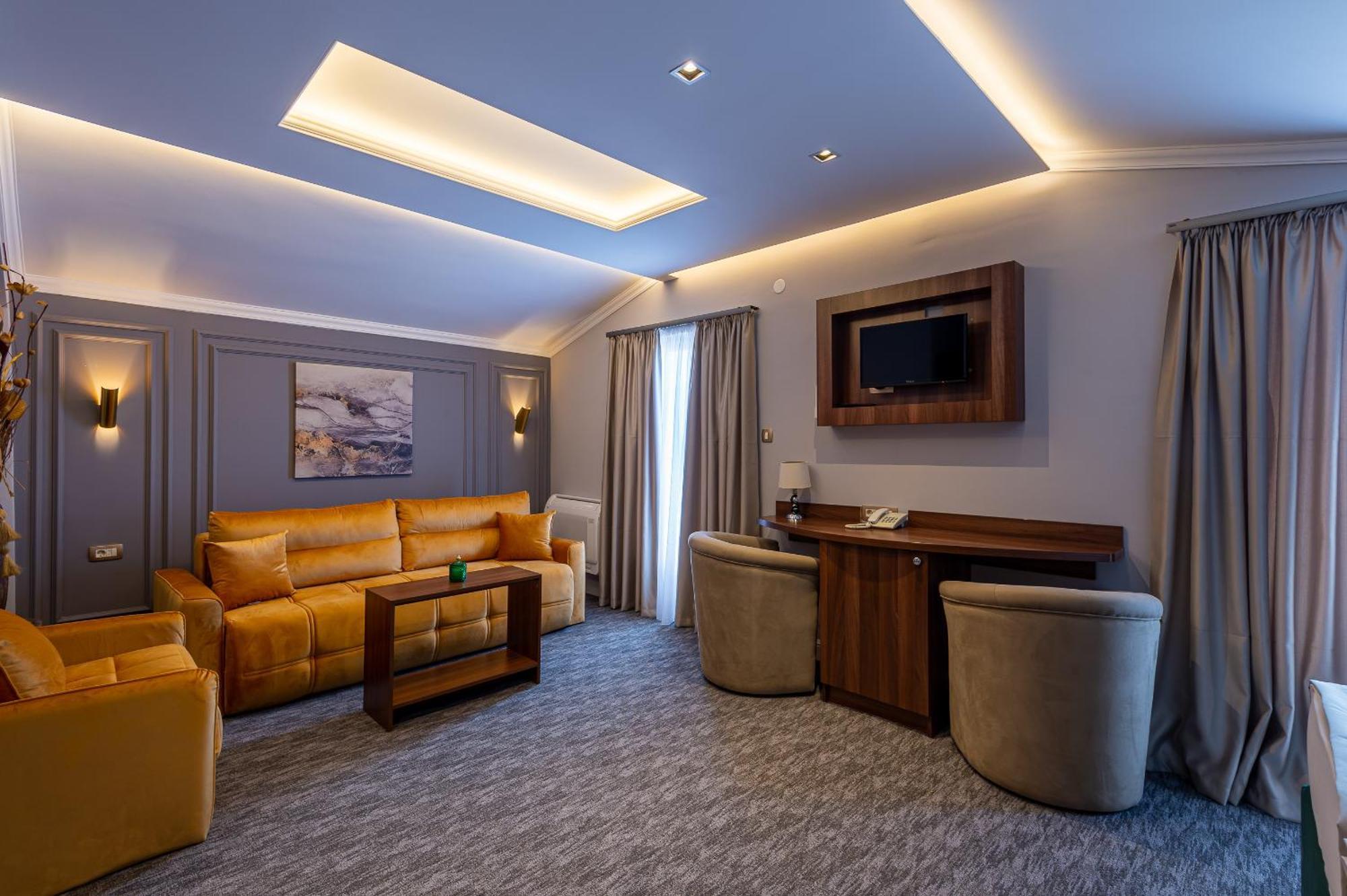 Hotel Ideall พอดโกริกา ภายนอก รูปภาพ