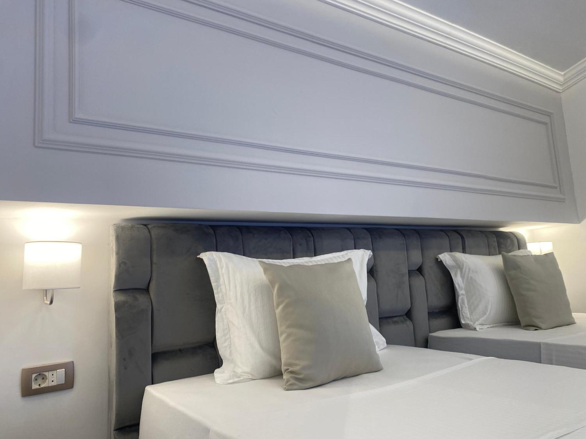 Hotel Ideall พอดโกริกา ภายนอก รูปภาพ
