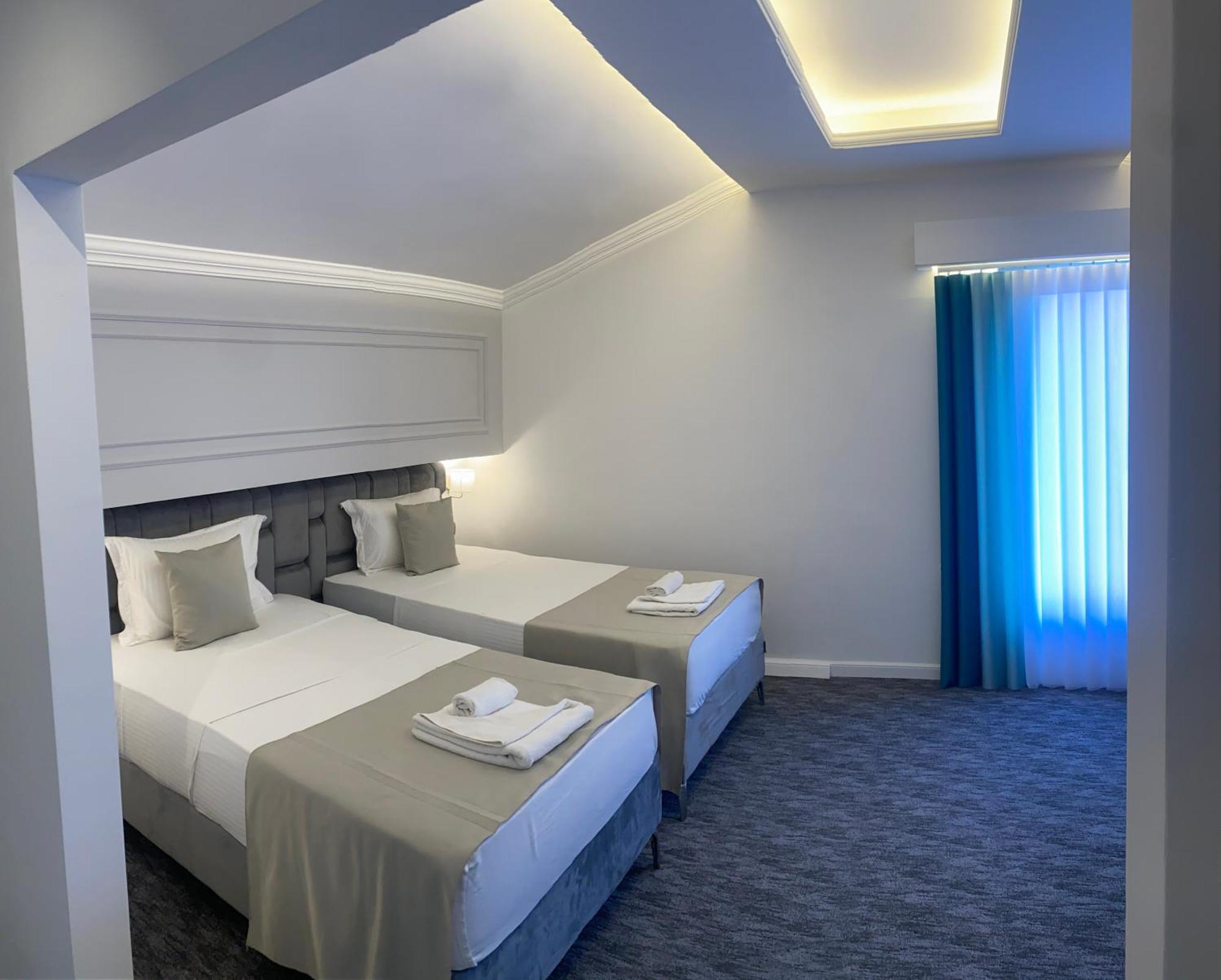 Hotel Ideall พอดโกริกา ภายนอก รูปภาพ